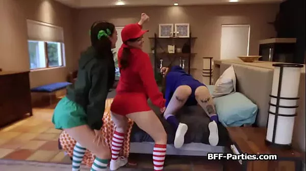 Trick or treat foursome with stealing girlfriends who got busted