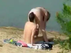 Baise en exterieur devant les