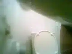 Beurette nylon toilettes