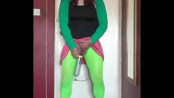 bisexual crossdresser is asking all you lovers and haters let me swallow your