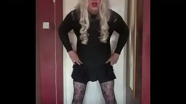 bisexual crossdresser will drop to his knees to swallow your pee while its being filmed