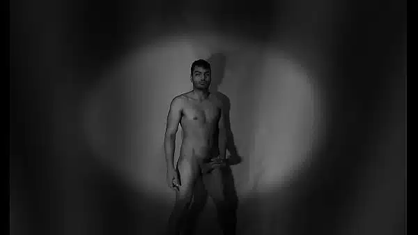 Divertida Maturbacion en escala de grises – Numero Uno Caliente