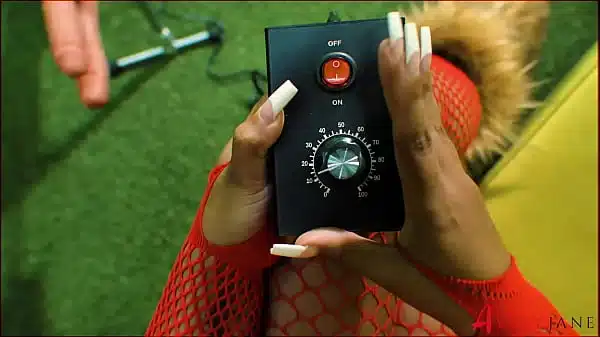 Double Penetration Session with Fuck Machine for Ebony Anal Slut Avery Jane