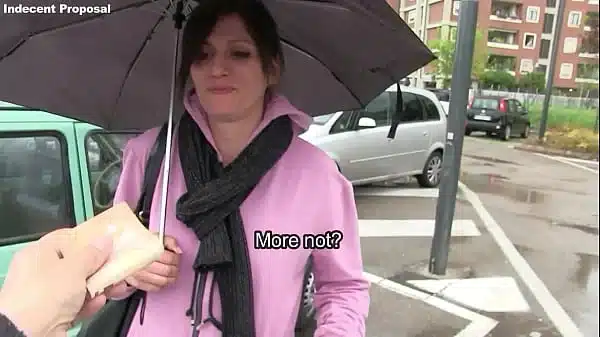 Esclusivo – Per 2000€ MILF italiana tradisce il marito con uno sconosciuto – English subtitles