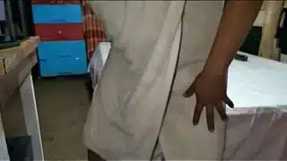 Estoy Muy Caliente Y Quiero Una Doble Penetración Con Este Pepino