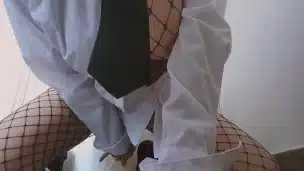 Estudiante y dildo ( Nyauri1)