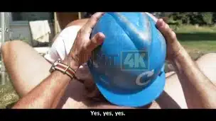 HUNT4K. Sexy Fanta Sie fucks with old Hunter for her annual salary in public