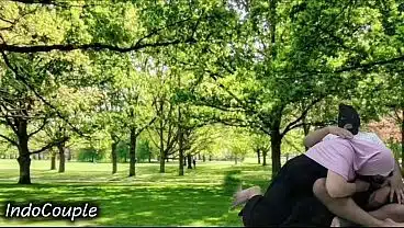 Indo Bokep Real Couple Outdoor sex . Muslim Couple affair in public park