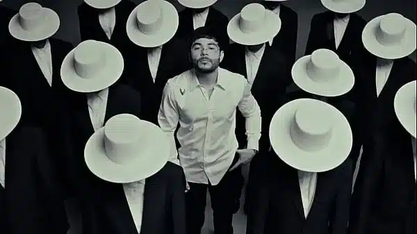 Intro – Peso Pluma & Tito Double P