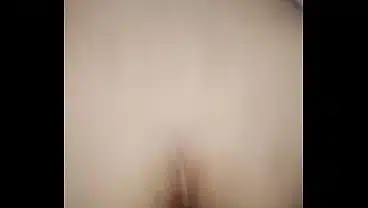 PUTINHA SAFADA GRÁVIDA TOMA PIROCADA QUENTE NO CUZINHO DE QUATRO