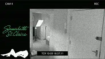 Scarlett cheats on boyfriend with tradie