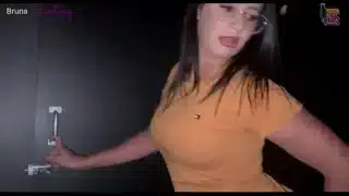 Vagabunda Da Minha Esposa Dando No Gloryhole