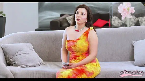 Arabic Stepmom Alina Angel get DP with stepson film it الكحبة الينا انجل تنتاك من كسها وطيزها وابن زوجها يصورها