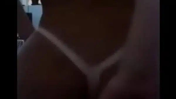 CLIENTE SENTANDO A PICA E ESPOSA OUVINDO – XVIDEOS.COM 3.MP4