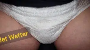 Desperately flooding my leaking diaper