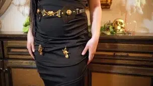 Dominatrix Mara Unboxes BDSM Collar Accessories from UPKO