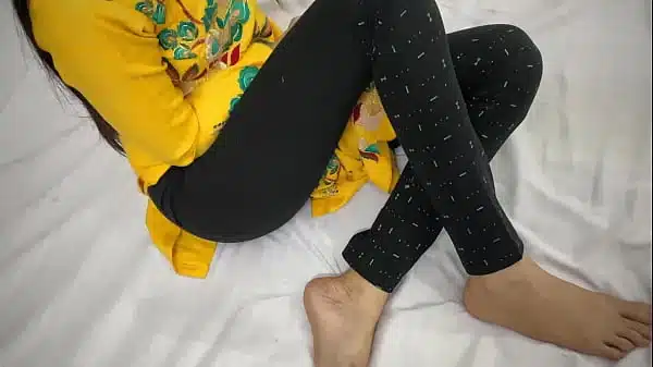 भारतीय हॉट देसी आंटी की चुदाई XXX