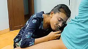 Hindi Sex – Desi Dirty Bhabi Wants Big Cock Of Her Laptop Service Boy