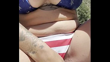 Lola Maverick big tit slut pisses on paddle board public