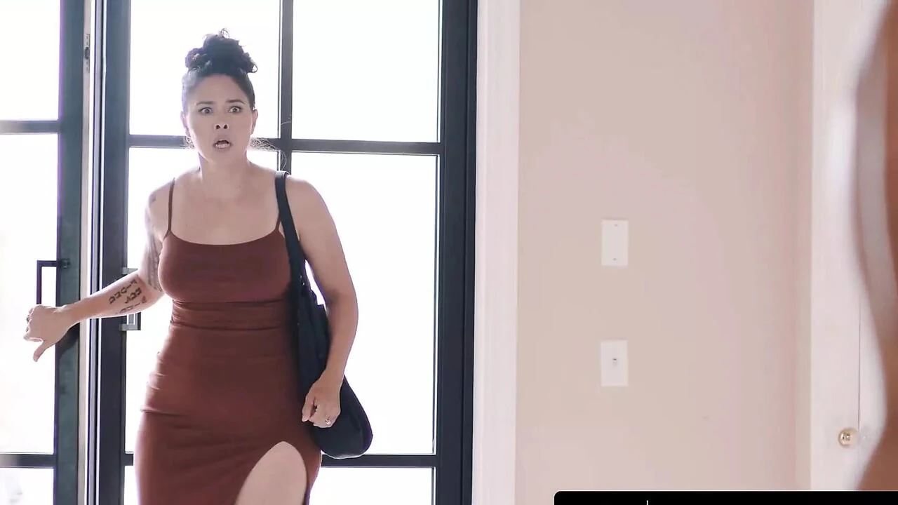 PURE TABOO Dana Vespoli Walks In On Her Husband Fucking The Wedding Planner! With Ember Snow