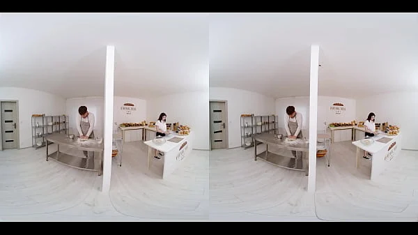 Turned On at the Bakery – Virtual Real Porn