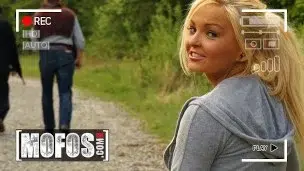 VINTAGE MOFOS – Hot Blonde Jenna Lovely Goes For A Run, Ends Up Flashing Her Tits To A Stranger