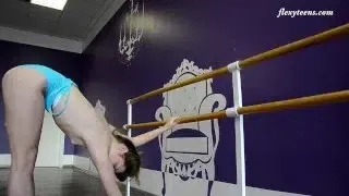 Julia Fiatal show her flexibility on camera naked