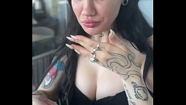 Dating Brunette Babe Nova Cane Has A Fun First Time