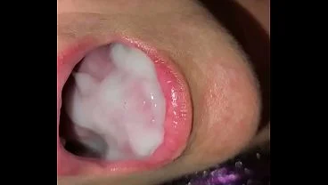 Doy mamada a un seguidor y me pode tragar su leche. -Colombiana Sabrinafoxy