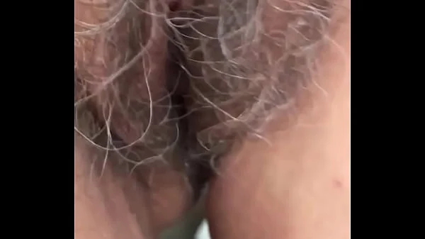 Mãe mostrando buceta pro seu filho