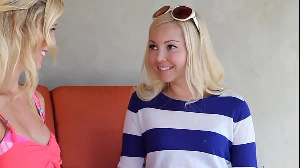 SUPER HOT BLONDES – LESBIAN LOVE XXX