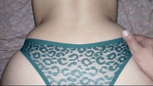 xxx hermanastra caliente me deja entrar en su corazon cumshot