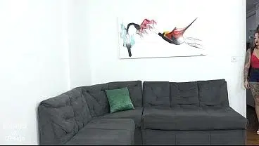 Amigas safadas em viajem usam o brinquedo sexual na buceta bem meladinha um Lésbo delicioso com duas putinha (VIDEO COMPLEO NO RED)