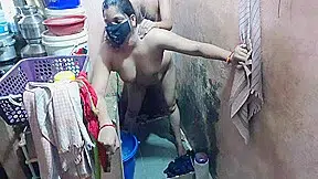 Husband And Wife Bathing In Bathroom Then Hardcore