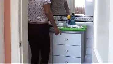 I love watching my stepson cum while I masturbate and moan for cock.
