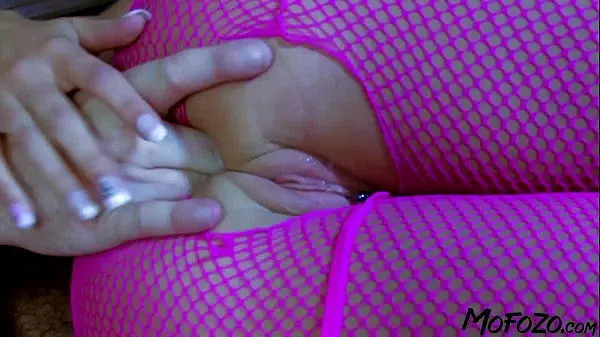 MOFOZO.com – Horny Amateur Is Deepthroating The Cock