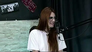 NÃO SABE COMO CONSEGUIU A ASSINATURA, E BAIXARAM SEUS VÍDEOS – Bella Ruiva (Moai TV)