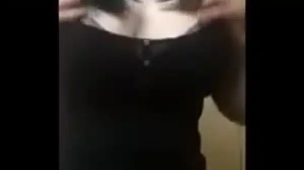 Bangladeshi girl’s solo masturbation