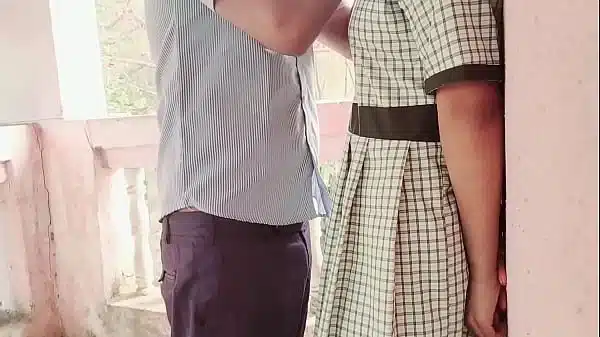 देसी लड़की ने अपने ही घर पर यार को बुलाकर अपना चूत चूदाई की