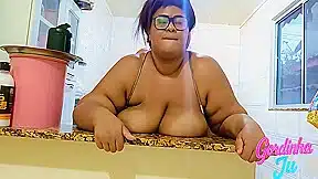 Hot And Naughty Chubby Stepmom Gets A Lot Of Cumshot