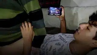 Mi Hermanastra No Me Deja Jugar Tranquilo Free Fire Y Me Chupa La Verga Luego Pierdo La Partida Hasta Que Me Caliento Y Le Meto La Verga En La Boca