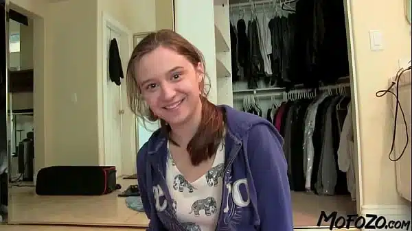 MOFOZO.com – 19 Year Old Amateur Enjoys Riding On My Cock