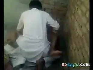 Pakistani  Fucking Neighbor’s Maid