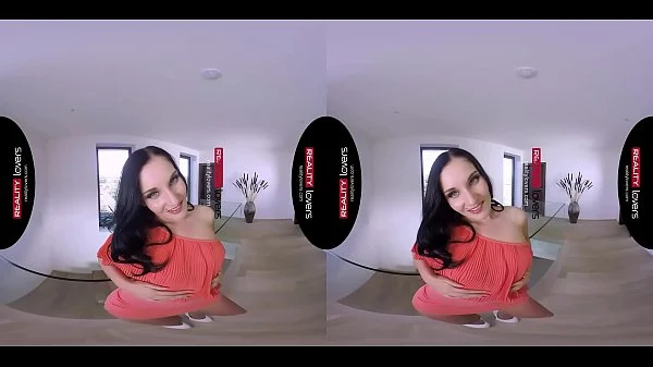 RealityLovers – Slovak MILF