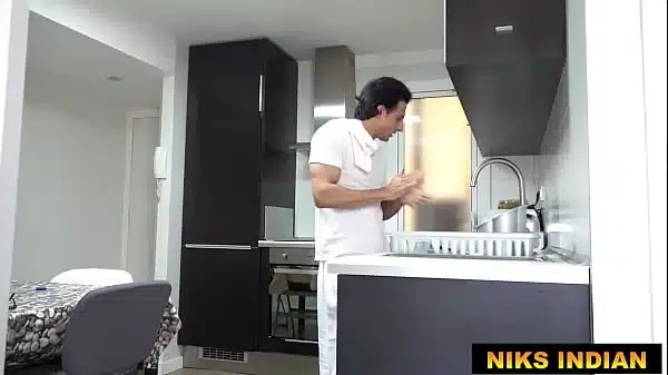 Servant saw the master’s daughter peeing and then fucked her ass