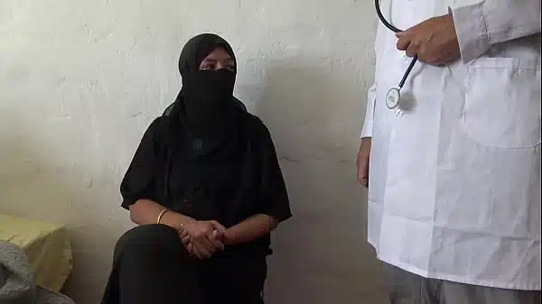 ARABIC MUSLIM WOMAN IS SHOCKED WHEN HIS SPERM ENTERS HER MOUTH