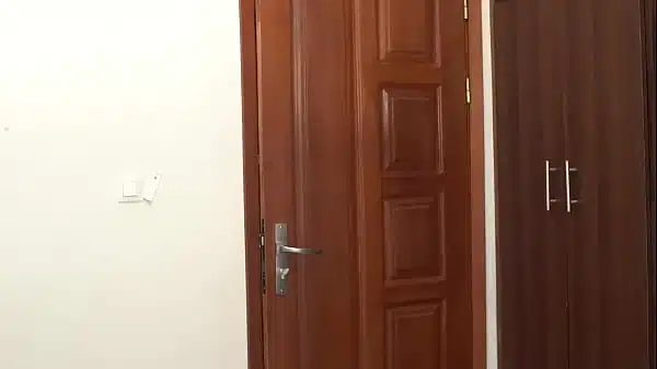 baise ma belle  salope soeur alors que ma femme est au travail