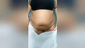 Desi Bhabhi Pahante Sari – Indian