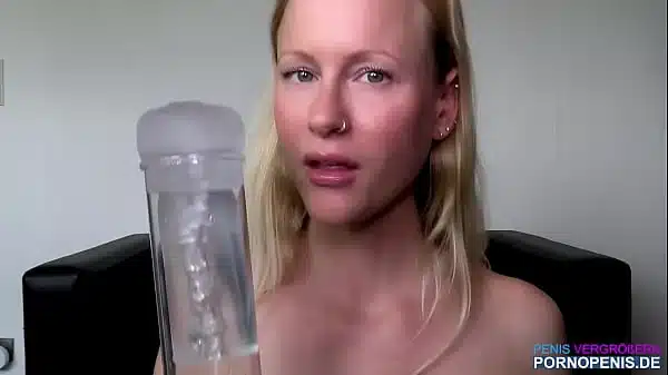 Deutsche Darstellerin BlondeHexe, German / Deutsch