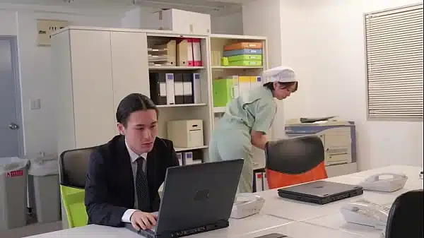 パート1 毎日オフィスの清掃してくれる人妻パートさんは地味だけど妙にソソると男性社員の中で噂になっているらしい。それもそのはず…だって僕が毎日性処理に使っているんだから。清掃中の触ってくれと言わんばかりに突き出したお尻をフルタイムセクハラ。